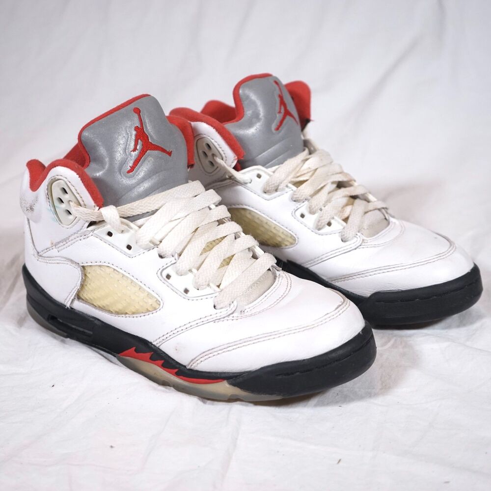 Jordan Brand Air Jordan 5 Fire Red 2020 440888-102 Size 4Y